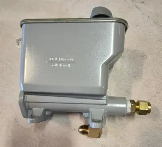 LANDREGULATOR 4-14 PARAFIN  FOR BRASSMAN