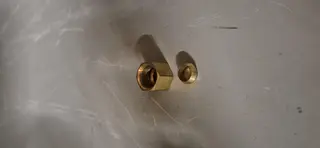 8 MM MUTTER/KLEMR. F. SM.SIKRING/OVERLØP