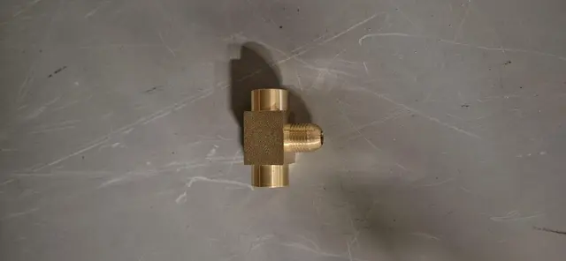 T-STYKKE FOR RENSENÅL MESSING, M. O-RING 